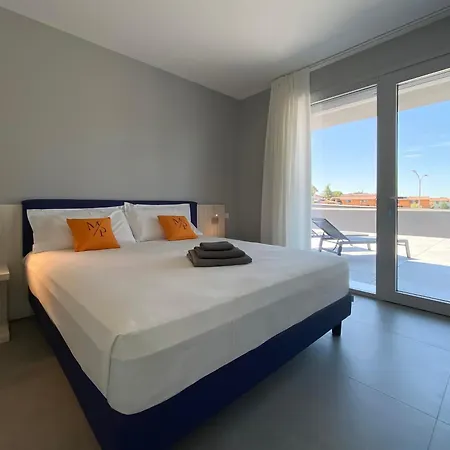 Martina Palace Apartamento Peschiera del Garda
