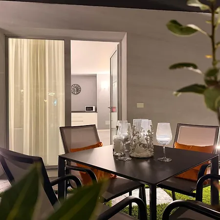 Martina Palace Apartment *